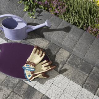Kerbs & Edging