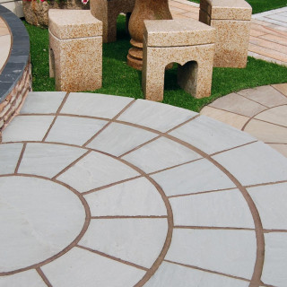 Global Stone Premium Sandstone Castle Grey Riven Circle