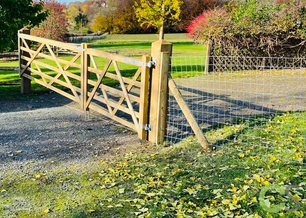 5 Bar Gate 90cm Wide, Country Supplies